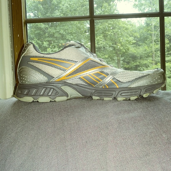 Reebok DMXRIDE athletic running shoe - Picture 5 of 6